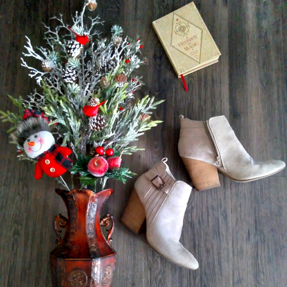 Beige Boots